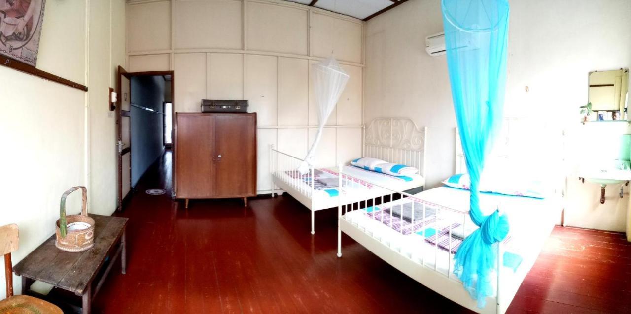 Voyage Home&Guesthouse Malacca Extérieur photo