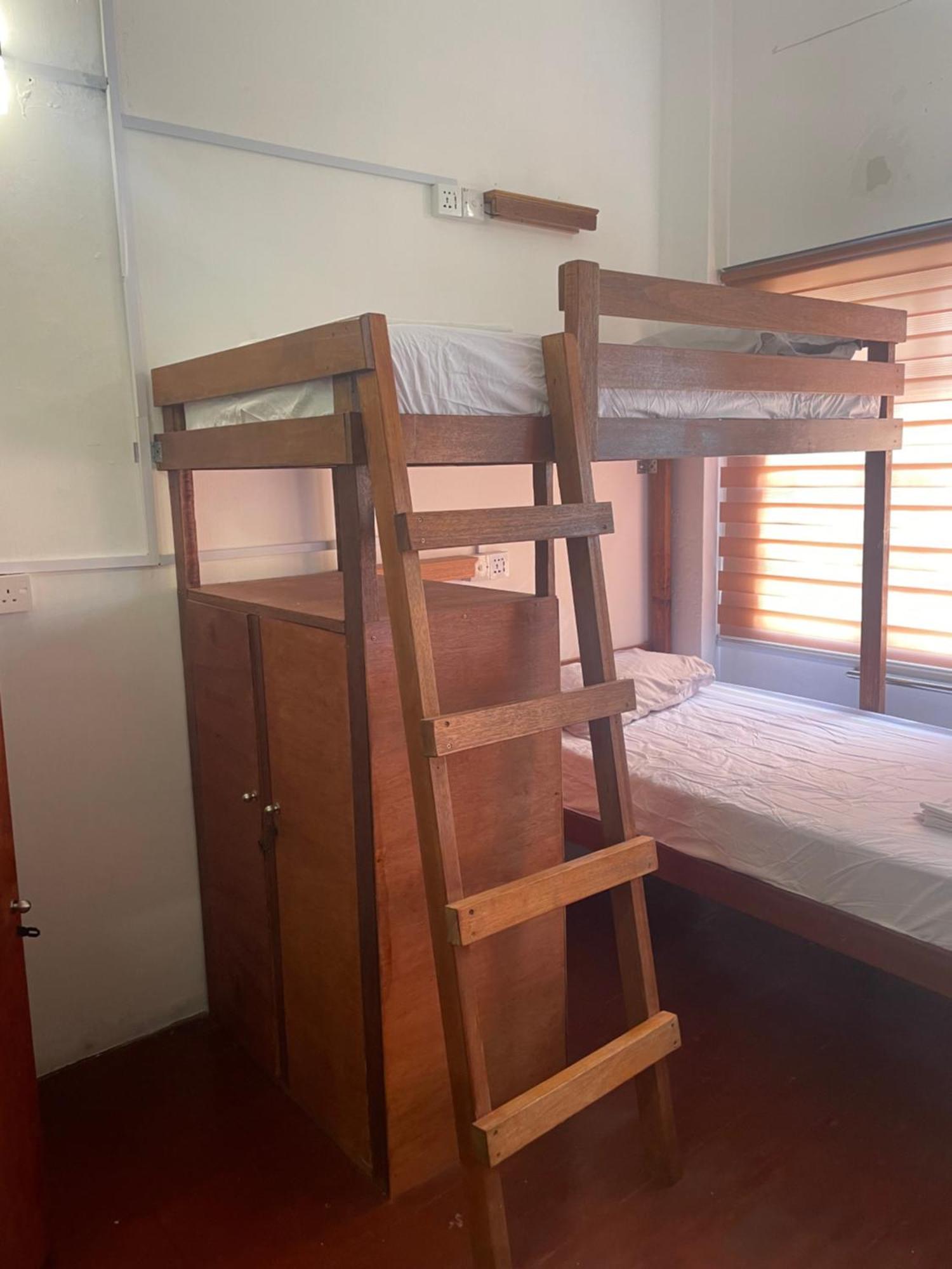 Voyage Home&Guesthouse Malacca Extérieur photo